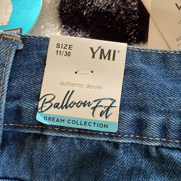 Dark blue jeans - Picture 4 of 6